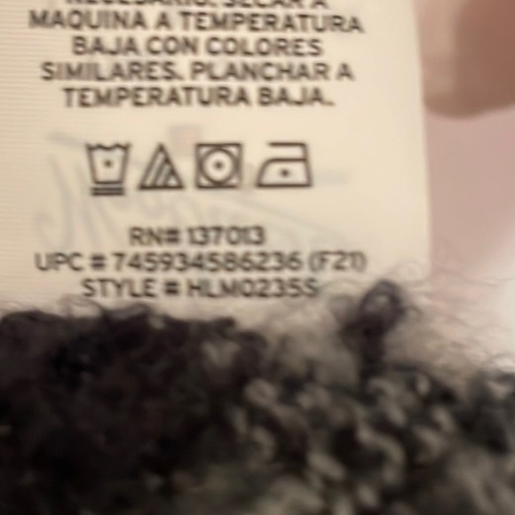 WOOLRICH OS TALL SWEATER SERAPE CAPE Plaids of Black and Grays Long Fringe @Hem - Picture 10 of 12